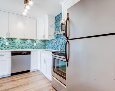 51 Island Way - Photo Thumbnail 7