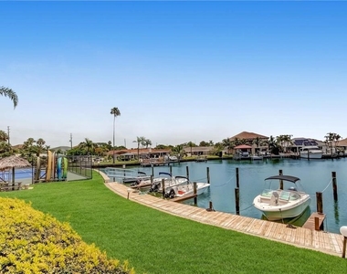 51 Island Way - Photo Thumbnail 34