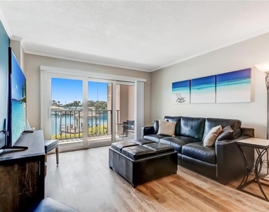 51 Island Way - Photo Thumbnail 22