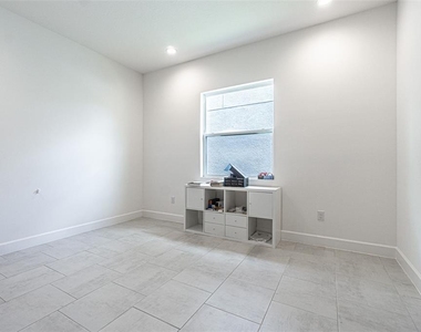 32353 Rosewood Meadow Lane - Photo Thumbnail 40