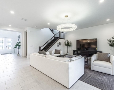 32353 Rosewood Meadow Lane - Photo Thumbnail 11