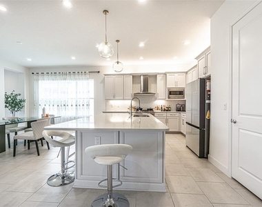 32353 Rosewood Meadow Lane - Photo Thumbnail 6