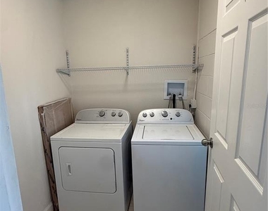 7441 Carmel Avenue - Photo Thumbnail 11
