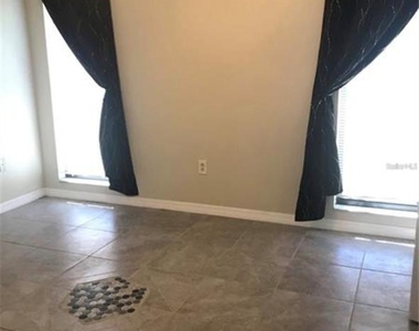 7441 Carmel Avenue - Photo Thumbnail 6