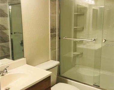 7441 Carmel Avenue - Photo Thumbnail 2