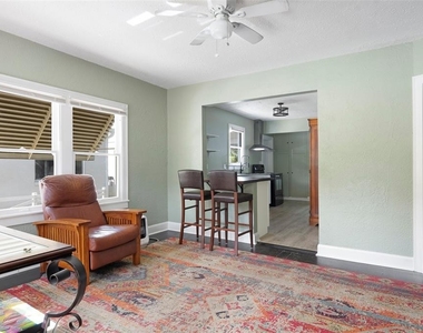 2521 4th Street S - Photo Thumbnail 3