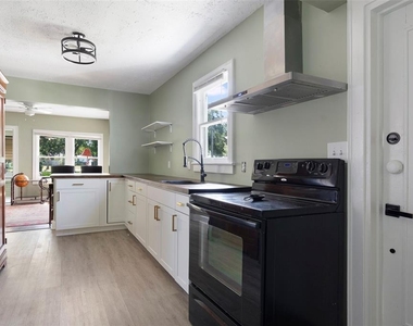 2521 4th Street S - Photo Thumbnail 12