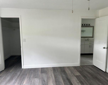 1405 Stewart Boulevard - Photo Thumbnail 14