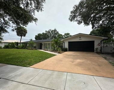 1405 Stewart Boulevard - Photo Thumbnail 2