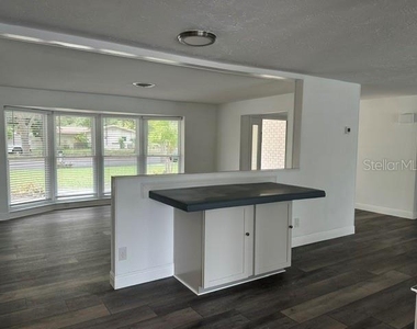 1405 Stewart Boulevard - Photo Thumbnail 7