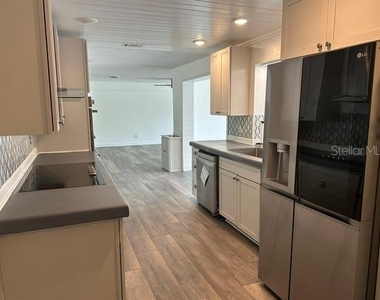 1405 Stewart Boulevard - Photo Thumbnail 11