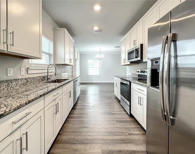 3715 W Wisconsin Avenue - Photo Thumbnail 1
