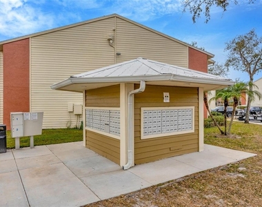 308 Lake Parsons Green - Photo Thumbnail 10