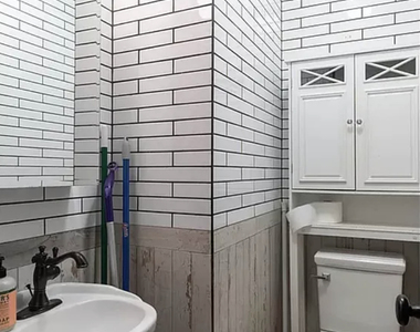 129 Putnam Avenue - Photo Thumbnail 10