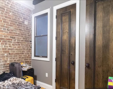 129 Putnam Avenue - Photo Thumbnail 8