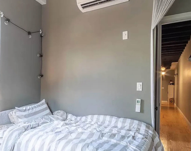 129 Putnam Avenue - Photo Thumbnail 14