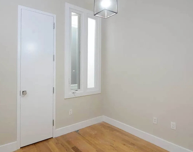129 Putnam Avenue - Photo Thumbnail 7
