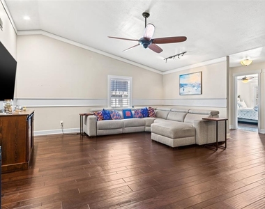 6701 Leeward Isle Way - Photo Thumbnail 15