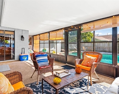 6701 Leeward Isle Way - Photo Thumbnail 22