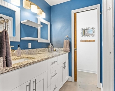 6701 Leeward Isle Way - Photo Thumbnail 8