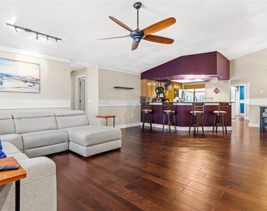 6701 Leeward Isle Way - Photo Thumbnail 17
