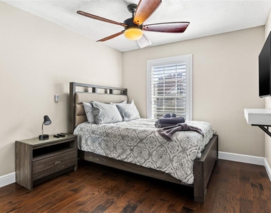 6701 Leeward Isle Way - Photo Thumbnail 20