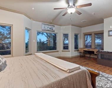 785 Lake Forest - Photo Thumbnail 19