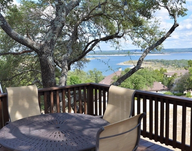 785 Lake Forest - Photo Thumbnail 3
