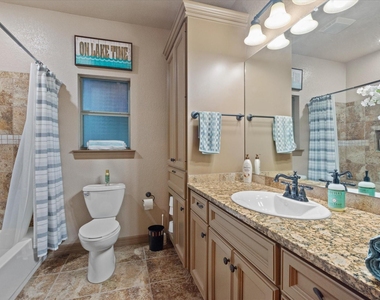 785 Lake Forest - Photo Thumbnail 28