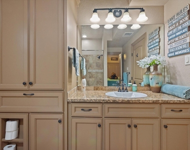 785 Lake Forest - Photo Thumbnail 27