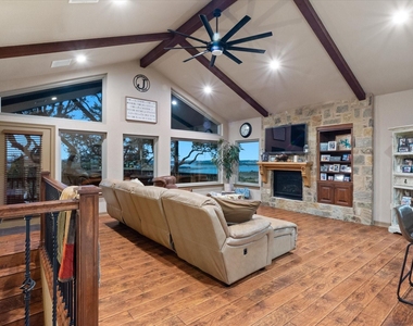 785 Lake Forest - Photo Thumbnail 8