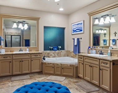 785 Lake Forest - Photo Thumbnail 20