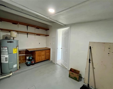 704 Torrey Pines Avenue - Photo Thumbnail 16