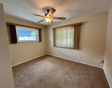 704 Torrey Pines Avenue - Photo Thumbnail 11