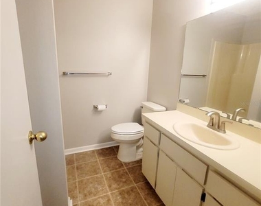 410 Landing Boulevard - Photo Thumbnail 15