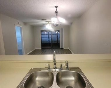 410 Landing Boulevard - Photo Thumbnail 6