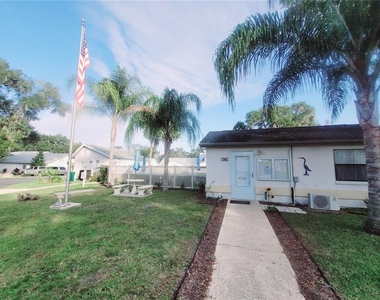 410 Landing Boulevard - Photo Thumbnail 21
