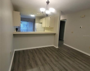 410 Landing Boulevard - Photo Thumbnail 2