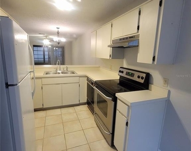 410 Landing Boulevard - Photo Thumbnail 7