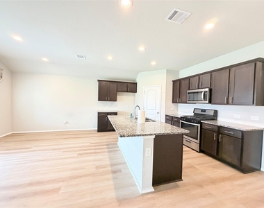 4311 Nervesa Drive - Photo Thumbnail 7