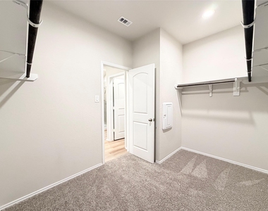 4311 Nervesa Drive - Photo Thumbnail 18