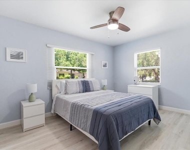 1009 Chester Drive - Photo Thumbnail 14