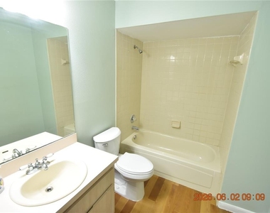 23223 Club Villas Drive - Photo Thumbnail 29