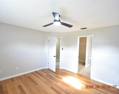 23223 Club Villas Drive - Photo Thumbnail 20