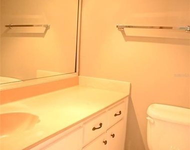 2700 Cove Cay Drive - Photo Thumbnail 8