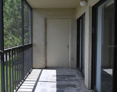 2700 Cove Cay Drive - Photo Thumbnail 4