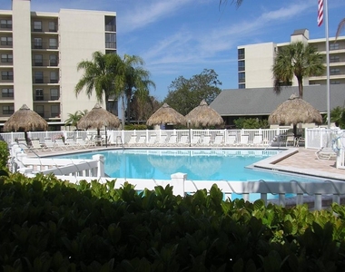 2700 Cove Cay Drive - Photo Thumbnail 16