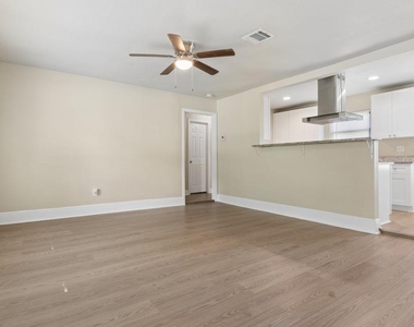 216 Bearle Street - Photo Thumbnail 2