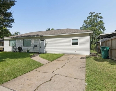 216 Bearle Street - Photo Thumbnail 20