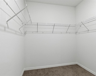 2919 Gardiner Lane - Photo Thumbnail 11
